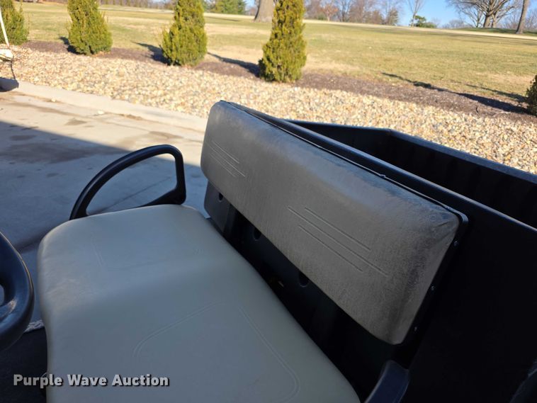 image for item DZ3961 2004 EZ GO  MPT 1200 golf cart