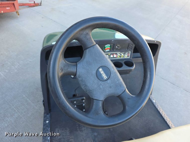 image for item DZ3961 2004 EZ GO  MPT 1200 golf cart