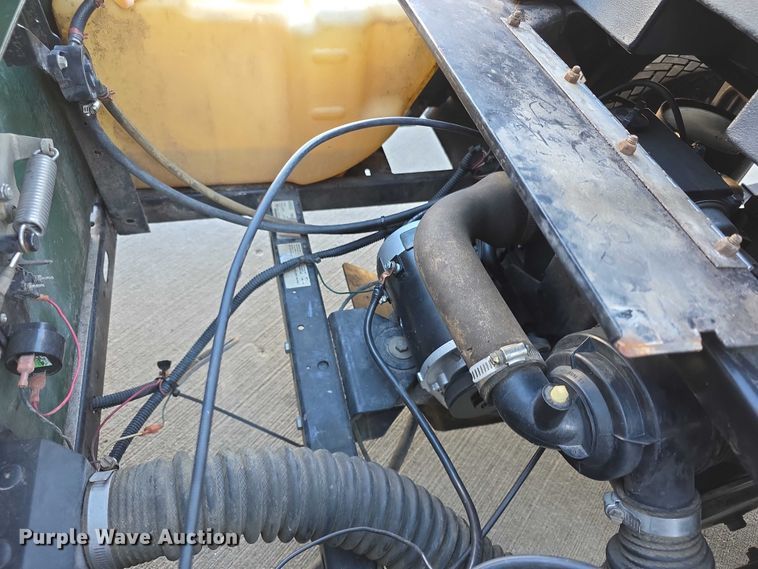 image for item DZ3961 2004 EZ GO  MPT 1200 golf cart