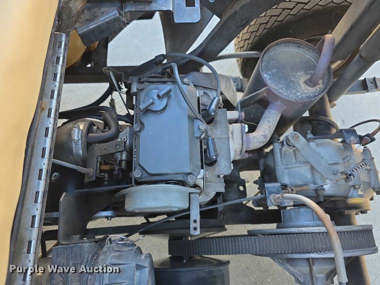 image for item DZ3961 2004 EZ GO  MPT 1200 golf cart