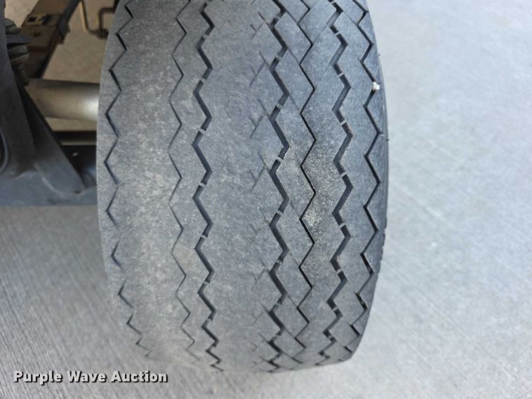 image for item DZ3961 2004 EZ GO  MPT 1200 golf cart