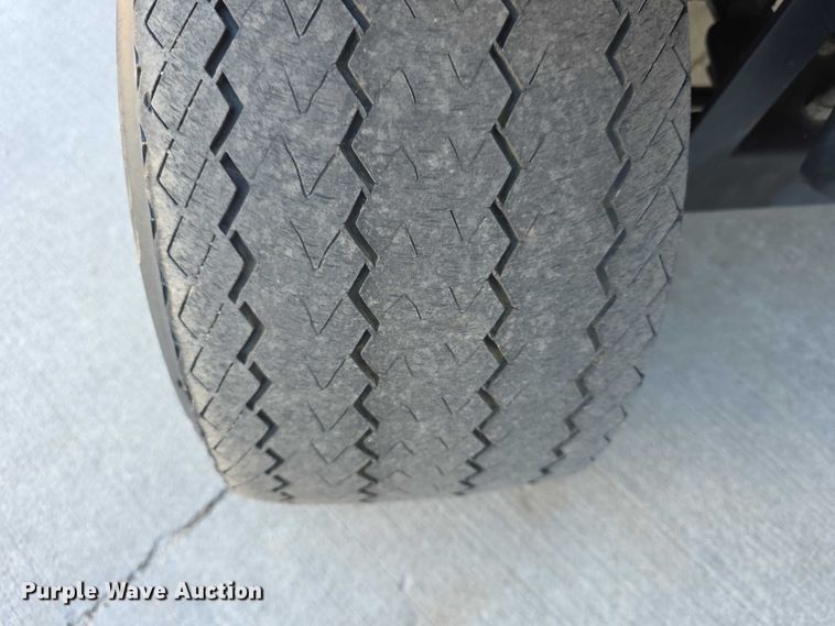 image for item DZ3961 2004 EZ GO  MPT 1200 golf cart