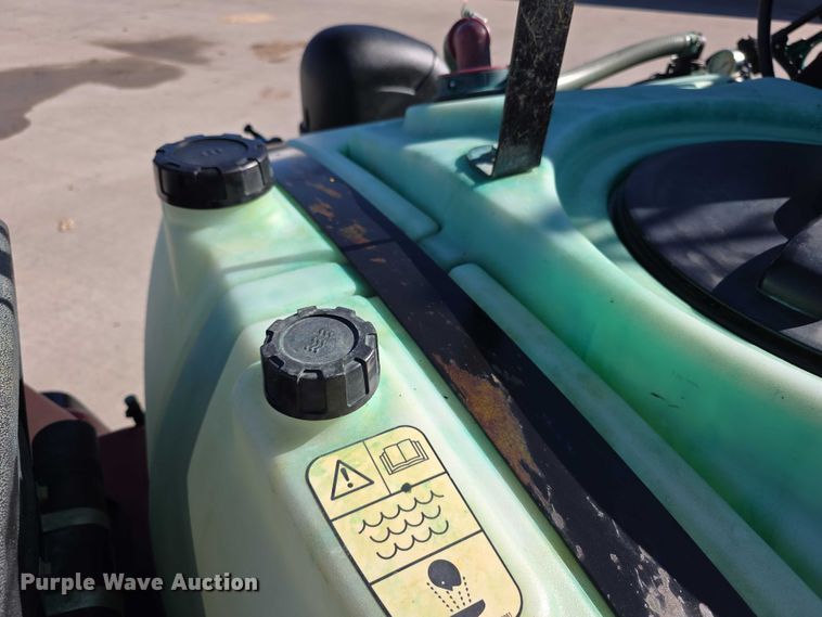 image for item DZ3963 2010 Toro turf sprayer