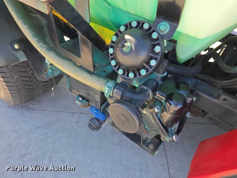 image for item DZ3963 2010 Toro turf sprayer