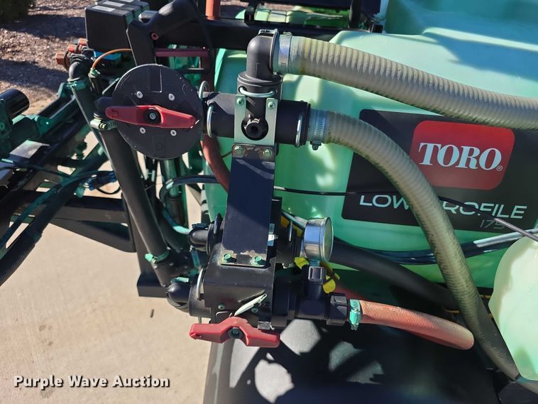 image for item DZ3963 2010 Toro turf sprayer