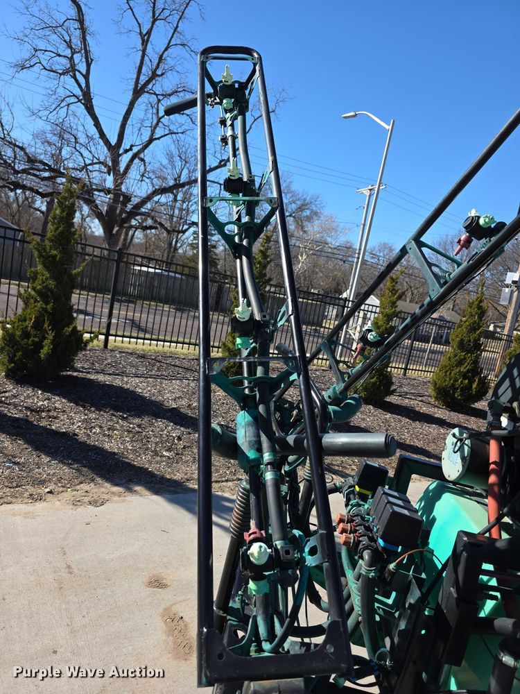 image for item DZ3963 2010 Toro turf sprayer