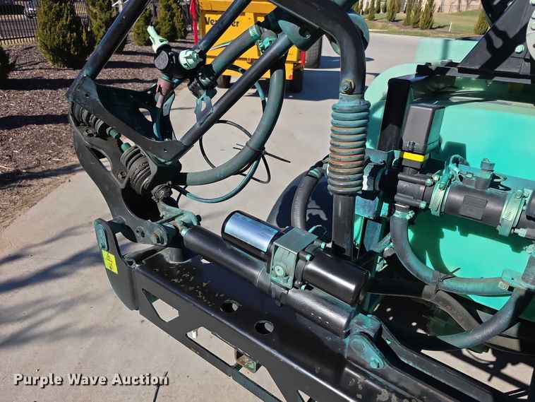 image for item DZ3963 2010 Toro turf sprayer