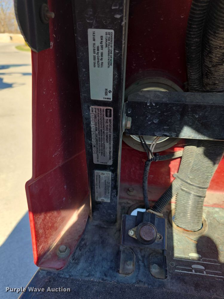 image for item DZ3963 2010 Toro turf sprayer