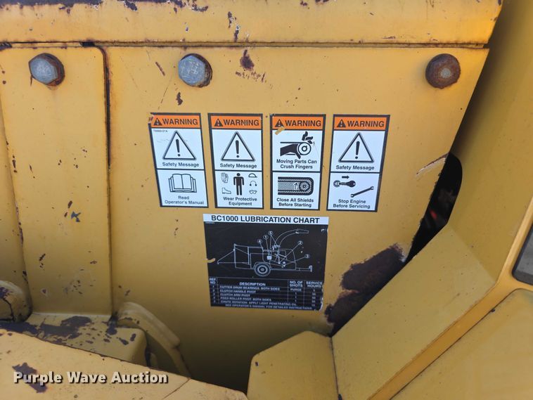 image for item DZ3964 Vermeer BC1000 XL Chipper wood chipper