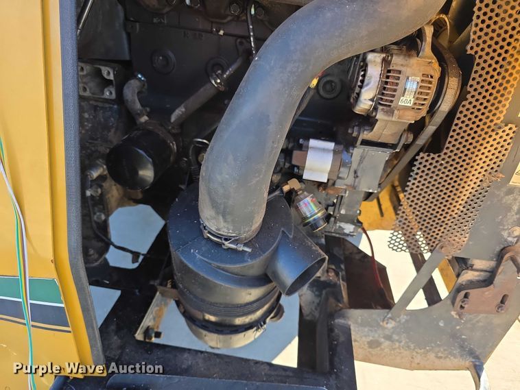 image for item DZ3964 Vermeer BC1000 XL Chipper wood chipper