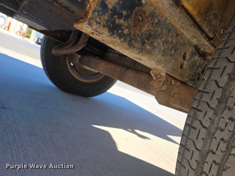 image for item DZ3964 Vermeer BC1000 XL Chipper wood chipper