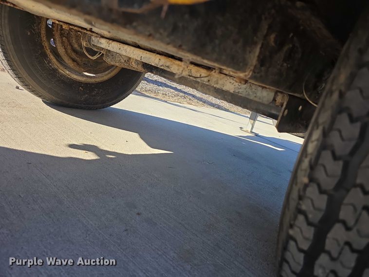 image for item DZ3964 Vermeer BC1000 XL Chipper wood chipper