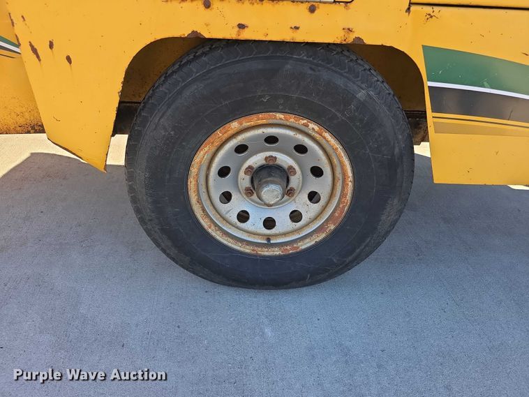 image for item DZ3964 Vermeer BC1000 XL Chipper wood chipper