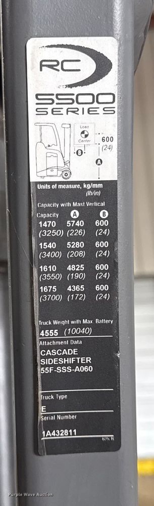 image for item DZ4335 Crown RC5545-40 forklift