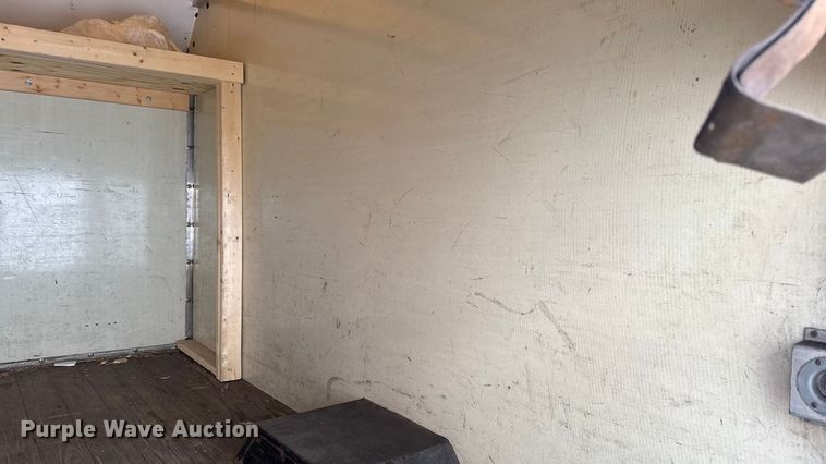 image for item DZ4337 2005 Ford E350 Super Duty box truck