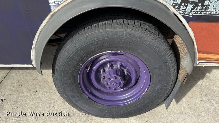 image for item DZ4337 2005 Ford E350 Super Duty box truck