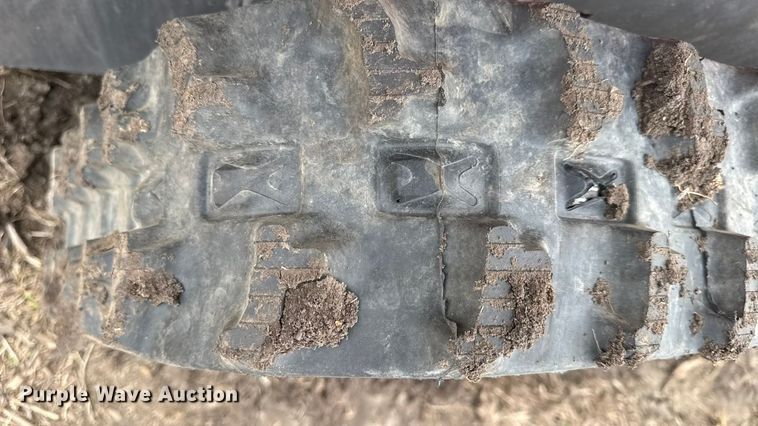 image for item DZ4338 2026 AGT YSRT14 compact utility loader