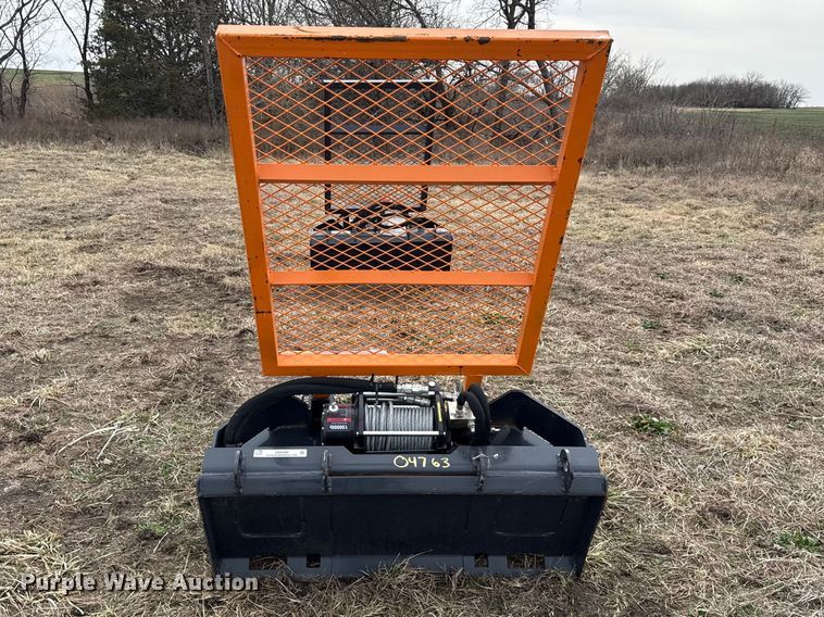 image for item DZ4349 Arteer skid steer winch