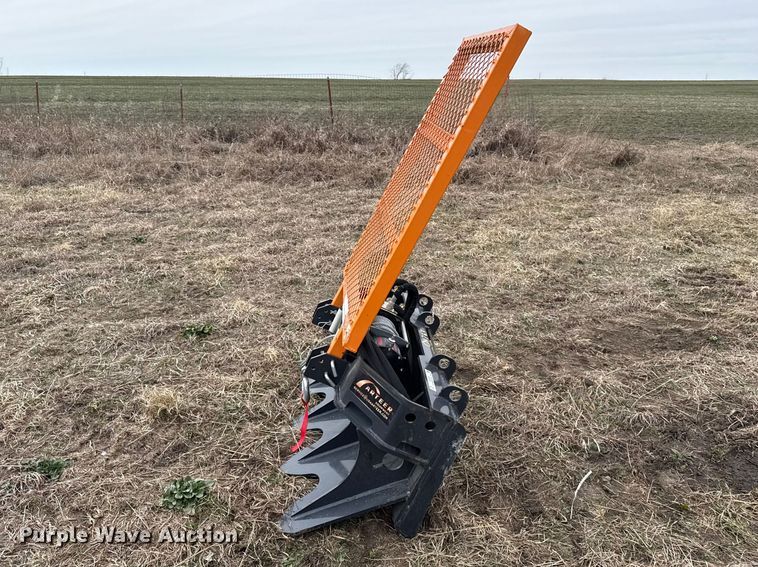 image for item DZ4349 Arteer skid steer winch