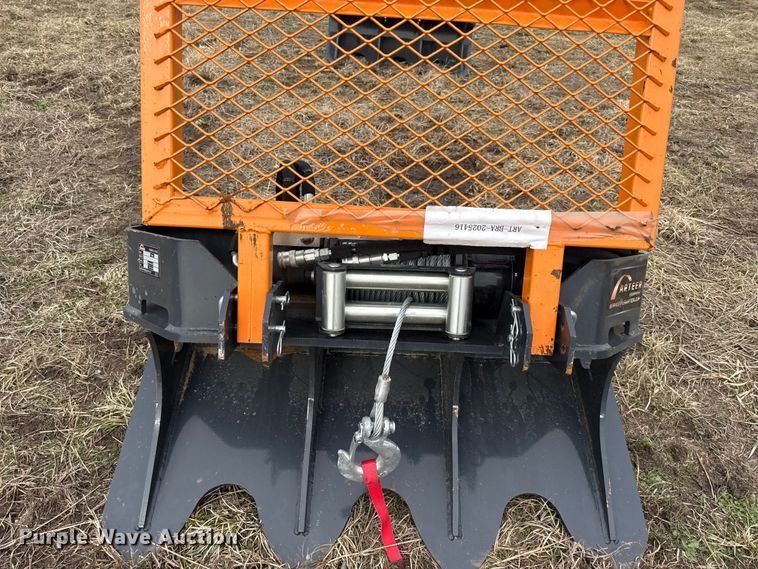 image for item DZ4349 Arteer skid steer winch
