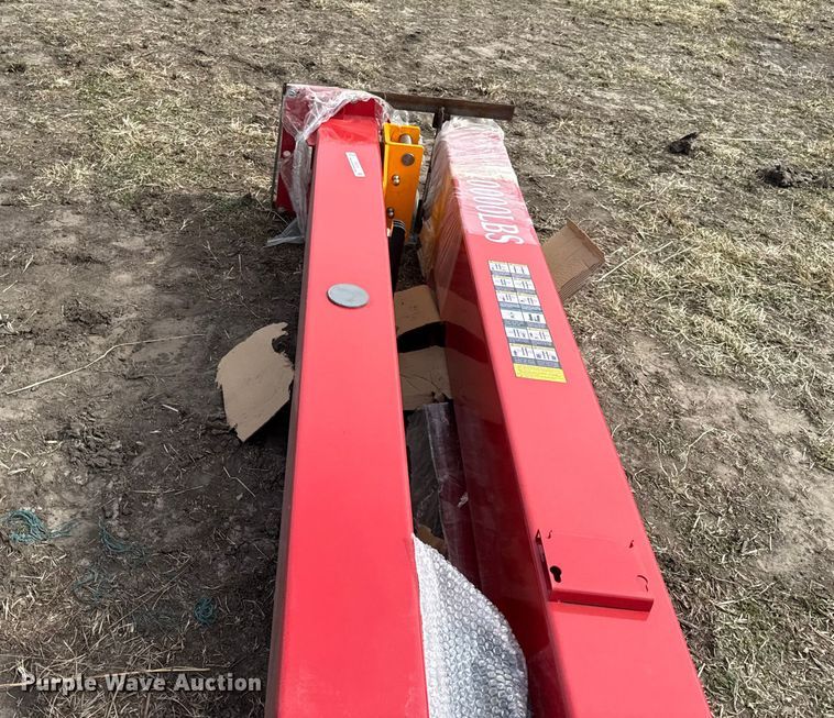 image for item DZ4373 IRanch automotive lift