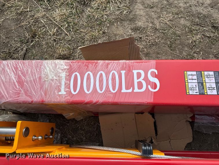 image for item DZ4373 IRanch automotive lift