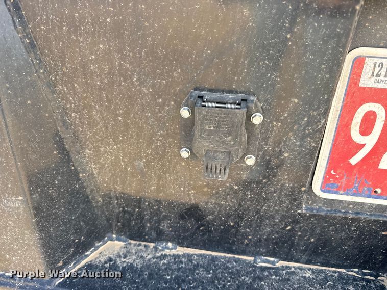 image for item DZ4990 2012 Ford F350 Super Duty Crew Cab flatbed pickup truck