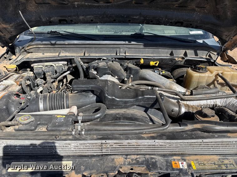 image for item DZ4990 2012 Ford F350 Super Duty Crew Cab flatbed pickup truck