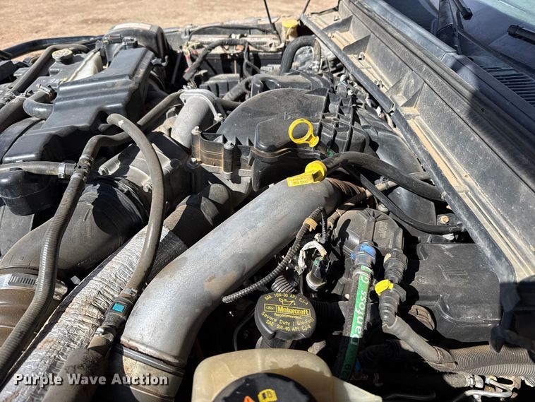 image for item DZ4990 2012 Ford F350 Super Duty Crew Cab flatbed pickup truck