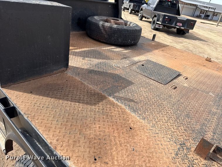 image for item DZ4991 2013 RAM 3500 Crew Cab flatbed pickup truck