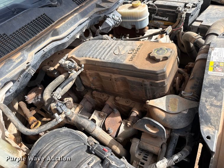 image for item DZ4991 2013 RAM 3500 Crew Cab flatbed pickup truck