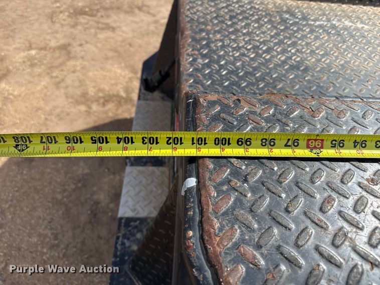 image for item DZ4992 2016 RAM 3500 Crew Cab flatbed pickup truck