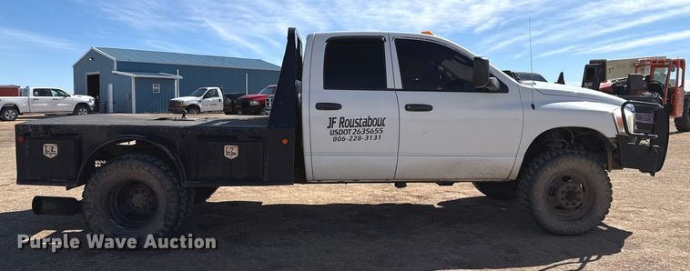 image for item DZ4993 2006 Dodge Ram 3500 Crew Cab flatbed pickup truck