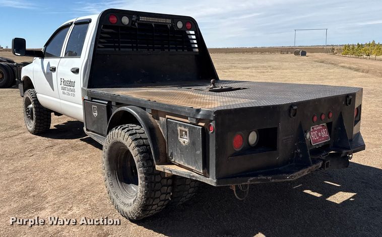 image for item DZ4993 2006 Dodge Ram 3500 Crew Cab flatbed pickup truck