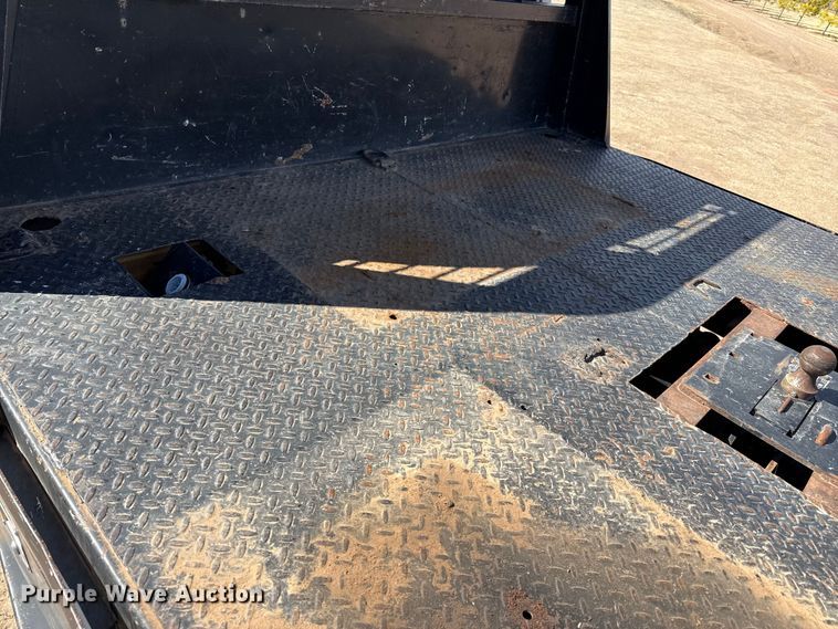 image for item DZ4993 2006 Dodge Ram 3500 Crew Cab flatbed pickup truck