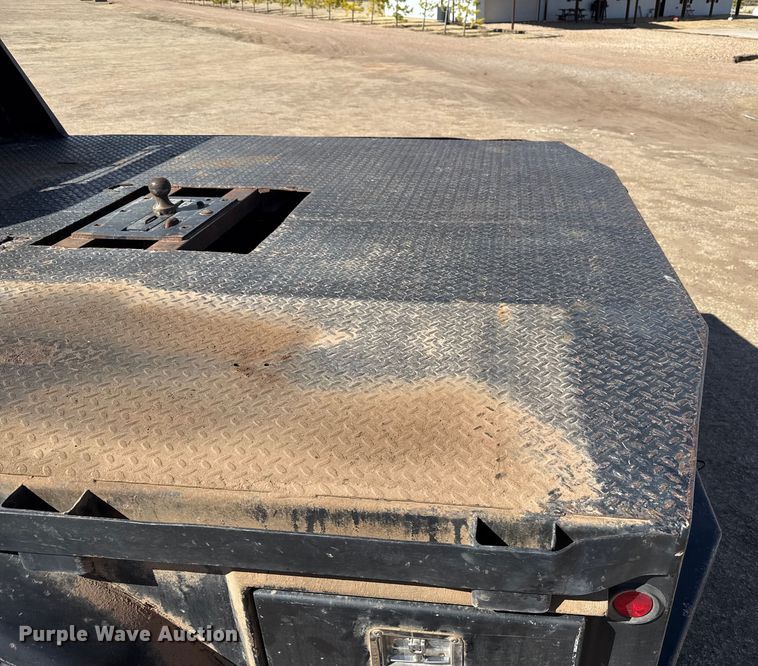 image for item DZ4993 2006 Dodge Ram 3500 Crew Cab flatbed pickup truck