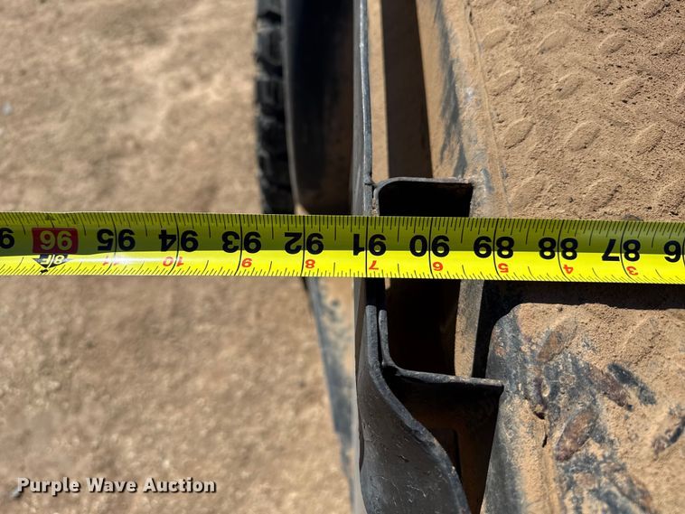 image for item DZ4993 2006 Dodge Ram 3500 Crew Cab flatbed pickup truck