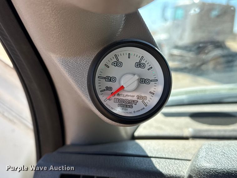 image for item DZ4993 2006 Dodge Ram 3500 Crew Cab flatbed pickup truck