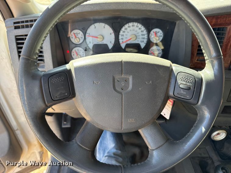 image for item DZ4993 2006 Dodge Ram 3500 Crew Cab flatbed pickup truck