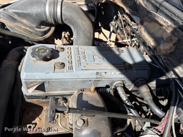 image for item DZ4993 2006 Dodge Ram 3500 Crew Cab flatbed pickup truck