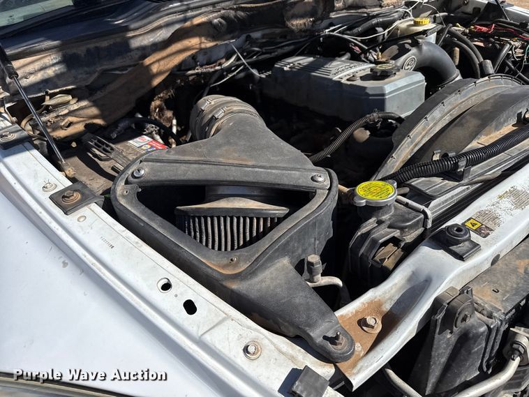 image for item DZ4993 2006 Dodge Ram 3500 Crew Cab flatbed pickup truck