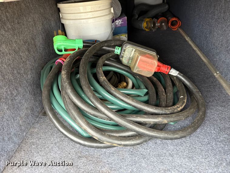 image for item DZ4994 2017 Heartland Prowler P293 camper