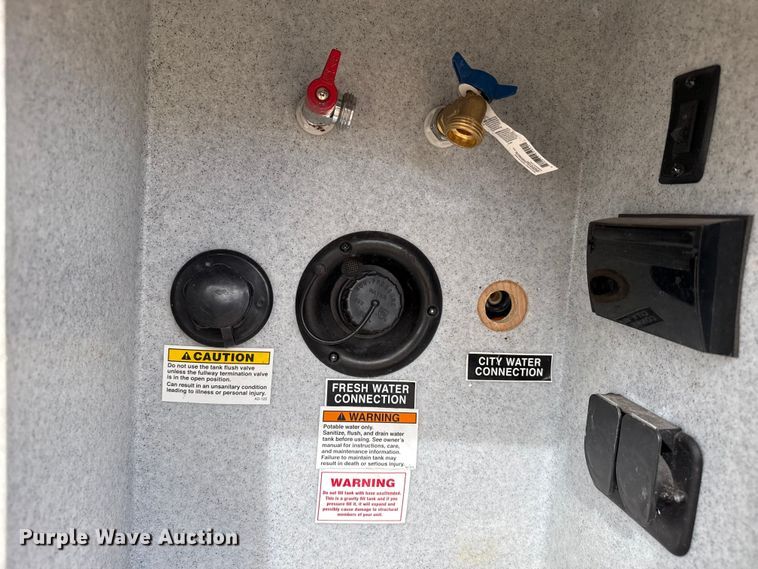 image for item DZ4994 2017 Heartland Prowler P293 camper