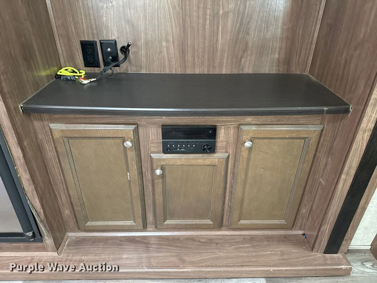 image for item DZ4994 2017 Heartland Prowler P293 camper