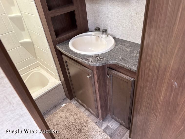 image for item DZ4994 2017 Heartland Prowler P293 camper