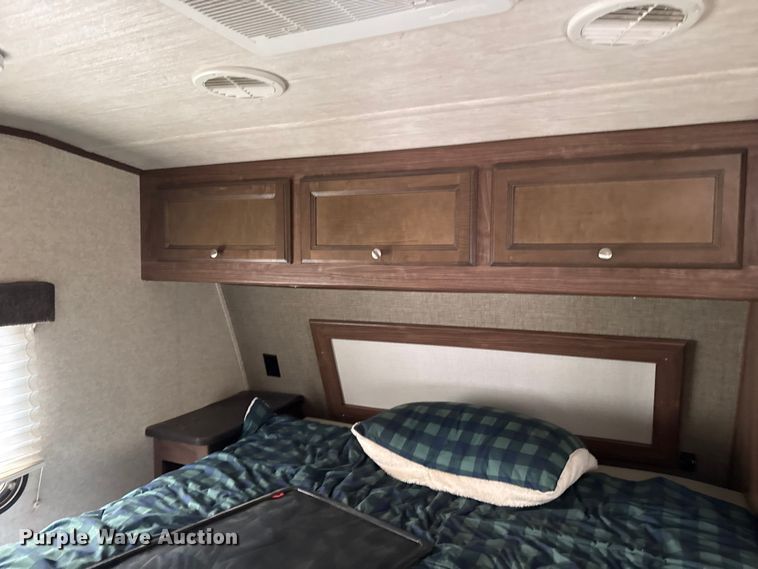 image for item DZ4994 2017 Heartland Prowler P293 camper