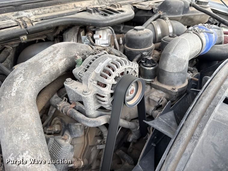 image for item DZ4995 2005 Ford F250 Super Duty Crew Cab pickup truck