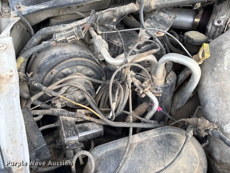 image for item DZ4995 2005 Ford F250 Super Duty Crew Cab pickup truck