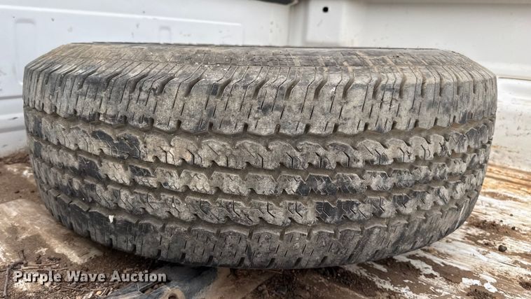 image for item DZ4995 2005 Ford F250 Super Duty Crew Cab pickup truck