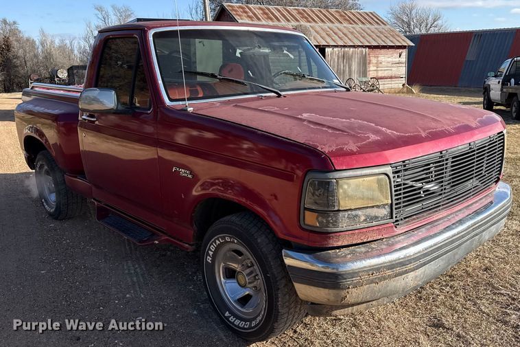 image for item DZ4998 1992 Ford F150 Flare Side pickup truck